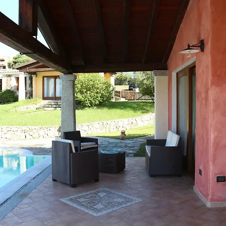 Apple Big Paradise Villa Budoni